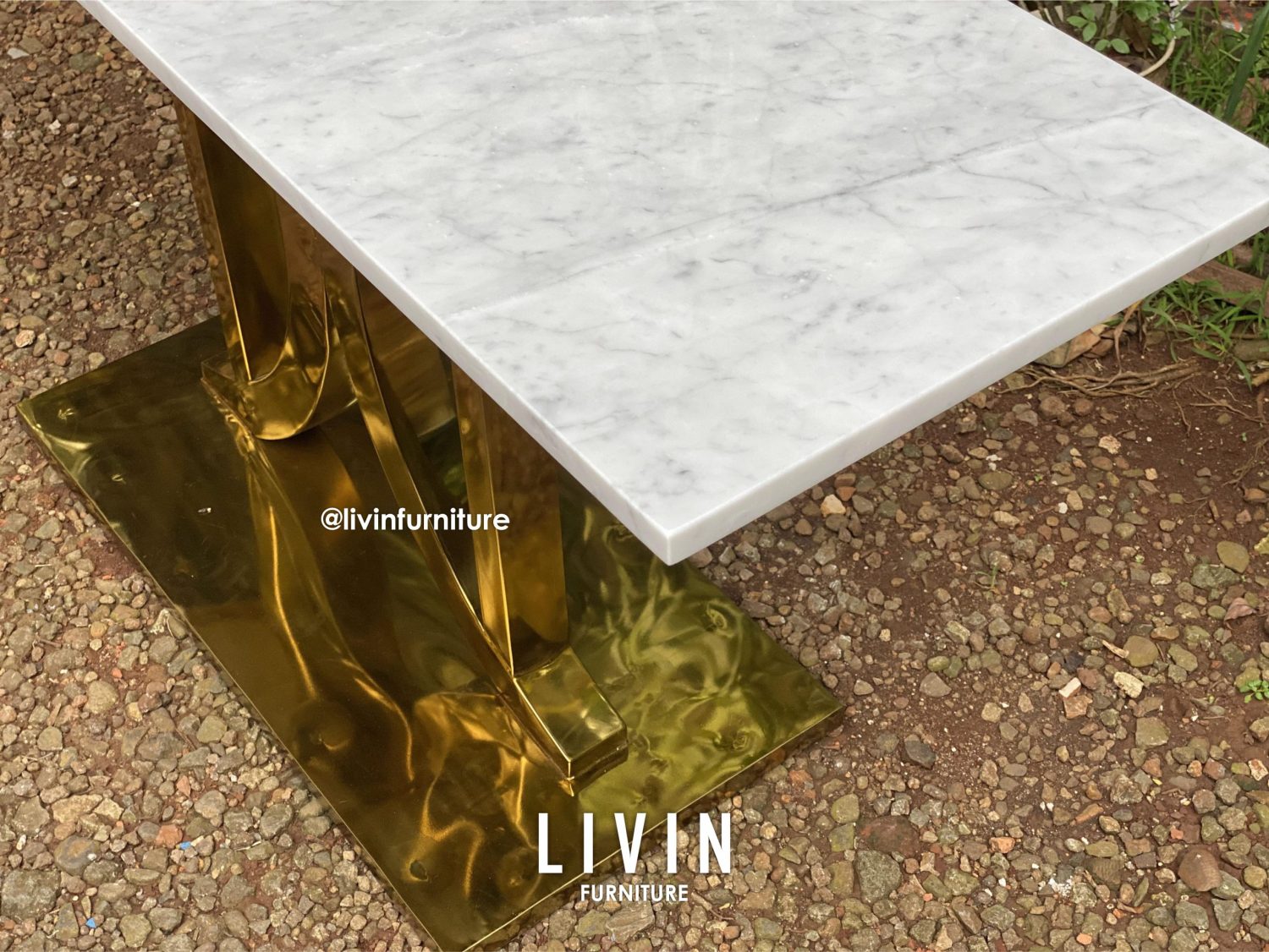 Meja Console Stainless Gold Marmer Carrara Minimalis