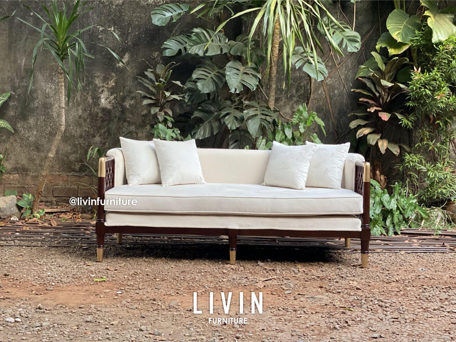 Kursi Tamu Sofa Jati 3 Seater Klasik Minimalis Caracole