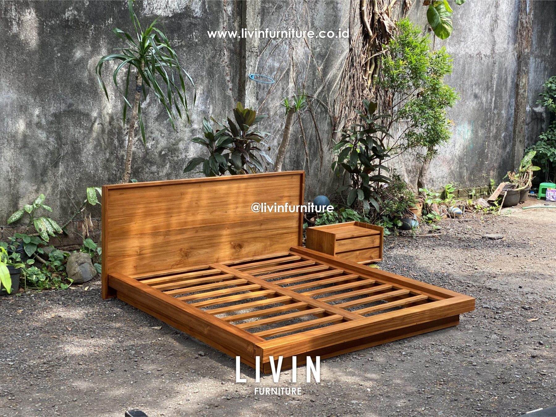 Set Tempat Tidur Nakas Jati Klasik Modern Minimalis
