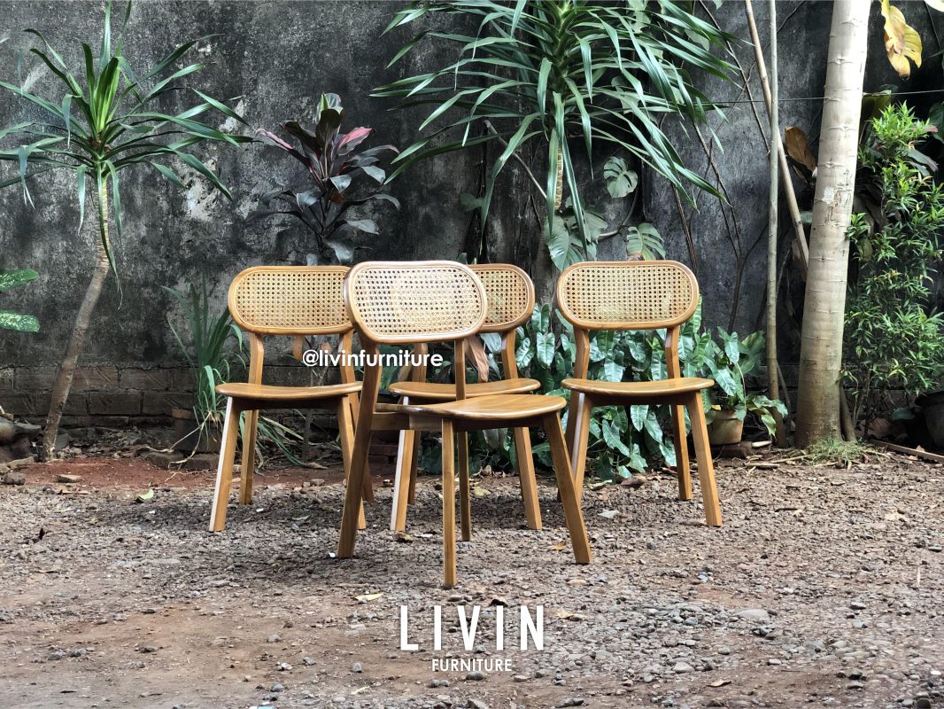 Kursi Makan Jati Sandaran Rotan Klasik Minimalis