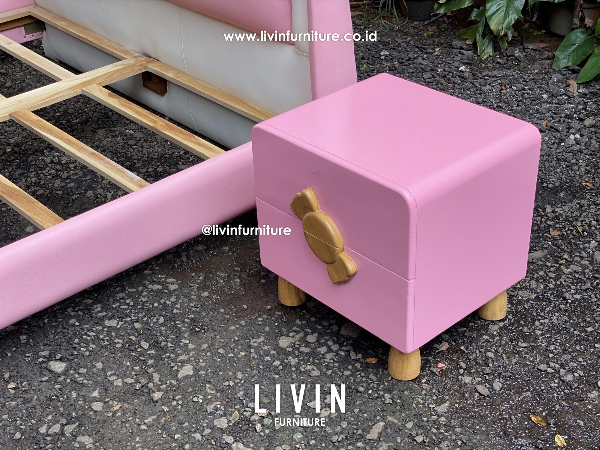 Tempat Tidur Set Anak Pink Jati Modern Minimalis Tempat Tidur Set Anak Pink Jati Modern Minimalis