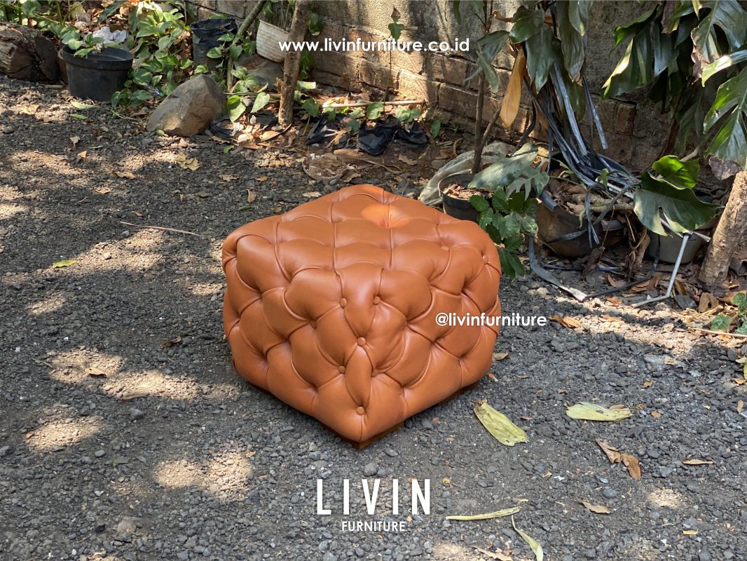 Kursi Stool Kulit Sapi Chester Modern Mewah