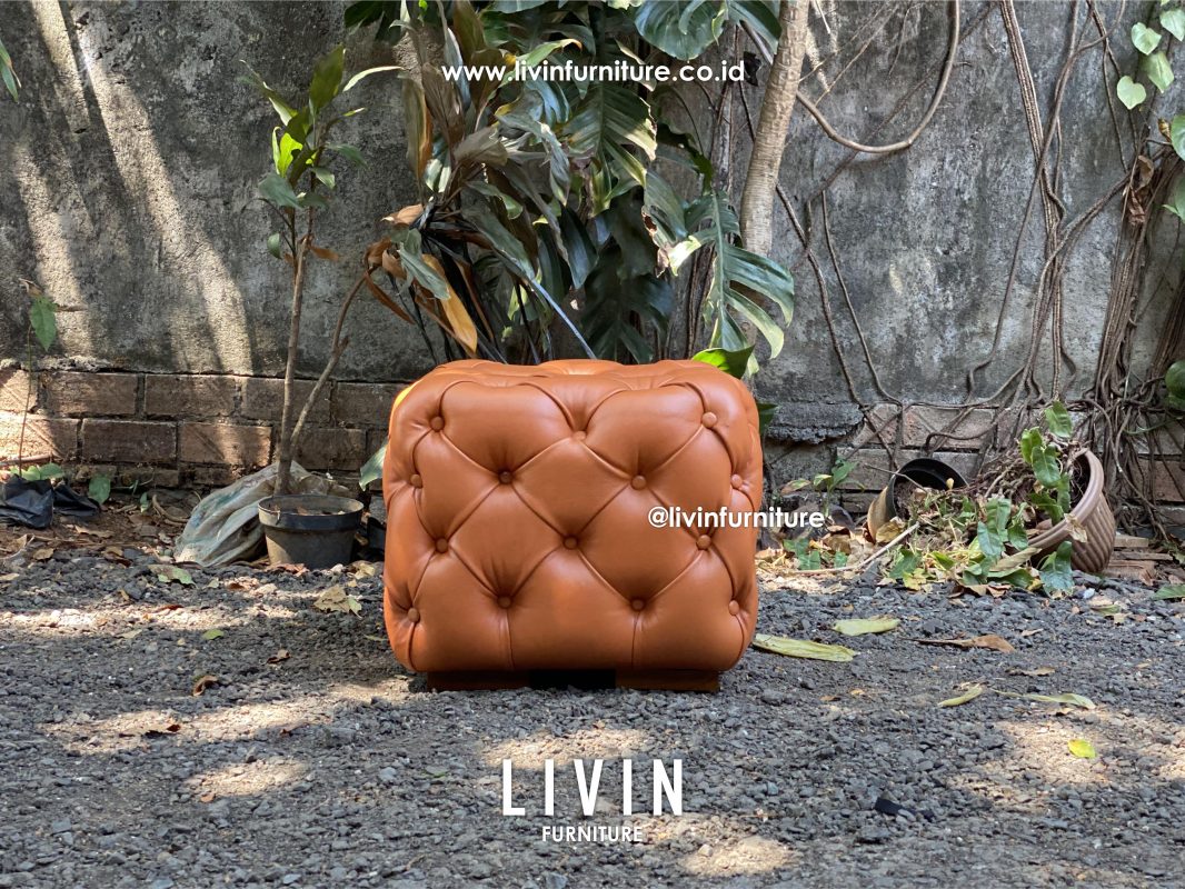 Kursi Stool Kulit Sapi Chester Modern Mewah