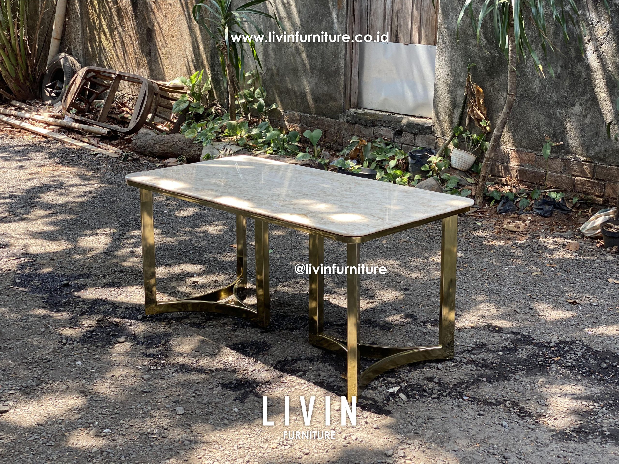 Meja Makan Stainless Gold Marmer Cream Mewah Modern Meja Makan Stainless Gold Marmer Cream Mewah Modern
