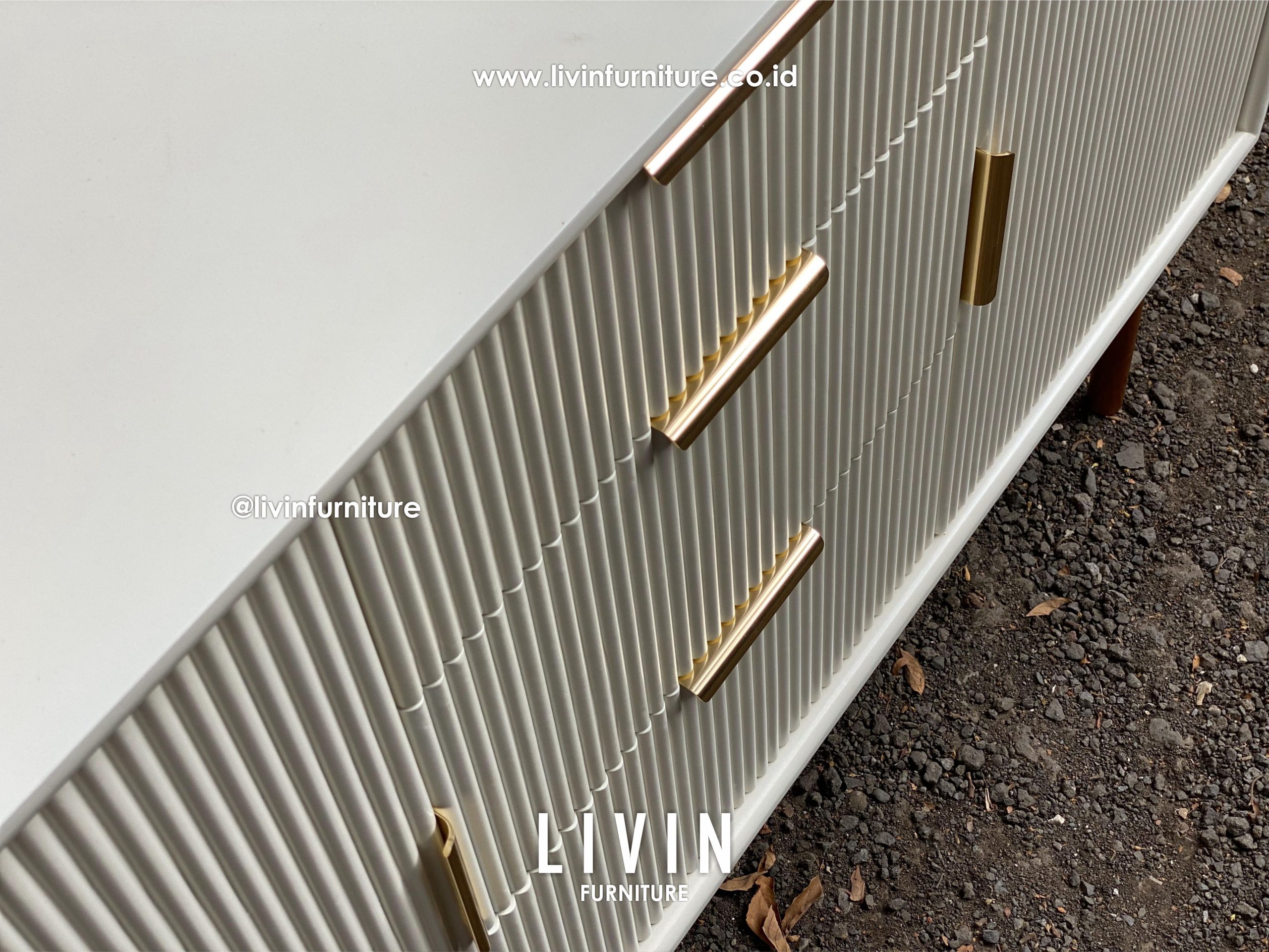 Bufet Salur Putih 3 Laci 2 Pintu Modern Minimalis Bufet Salur Putih 3 Laci 2 Pintu Modern Minimalis