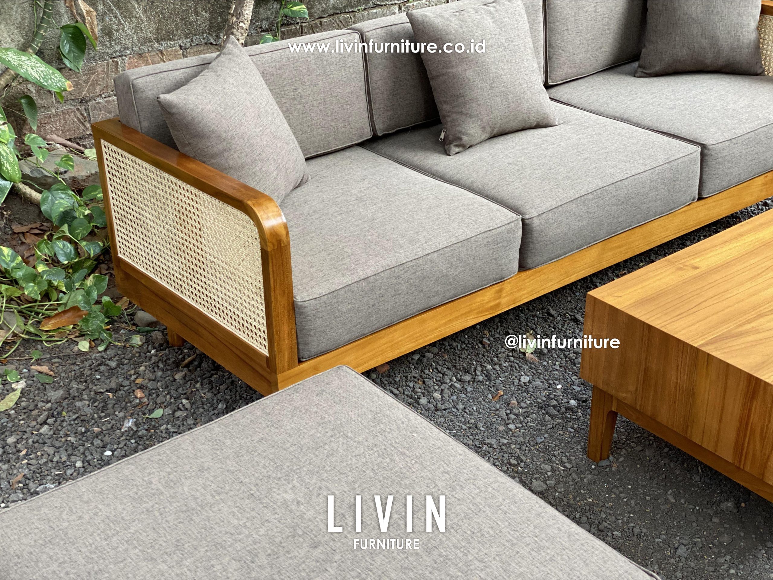 Kursi Jati Rotan Sofa 3 Seater Stool Meja Klasik Modern MInimalis Kursi Jati Rotan Sofa 3 Seater Stool Meja Klasik Modern MInimalis