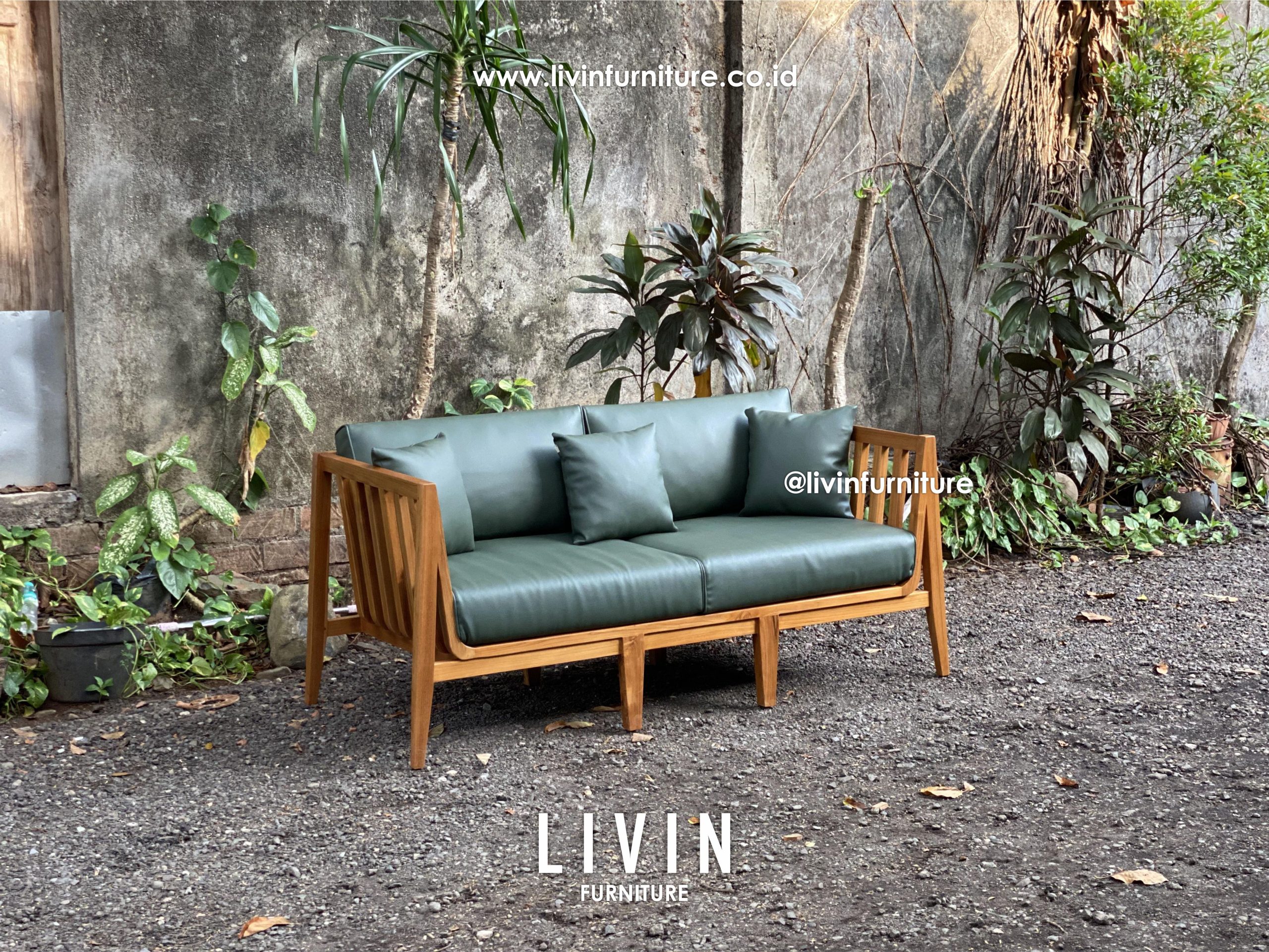 Kursi Jati 2 Seater Sofa Hijau Klasik Minimalis Kursi Jati 2 Seater Sofa Hijau Klasik Minimalis