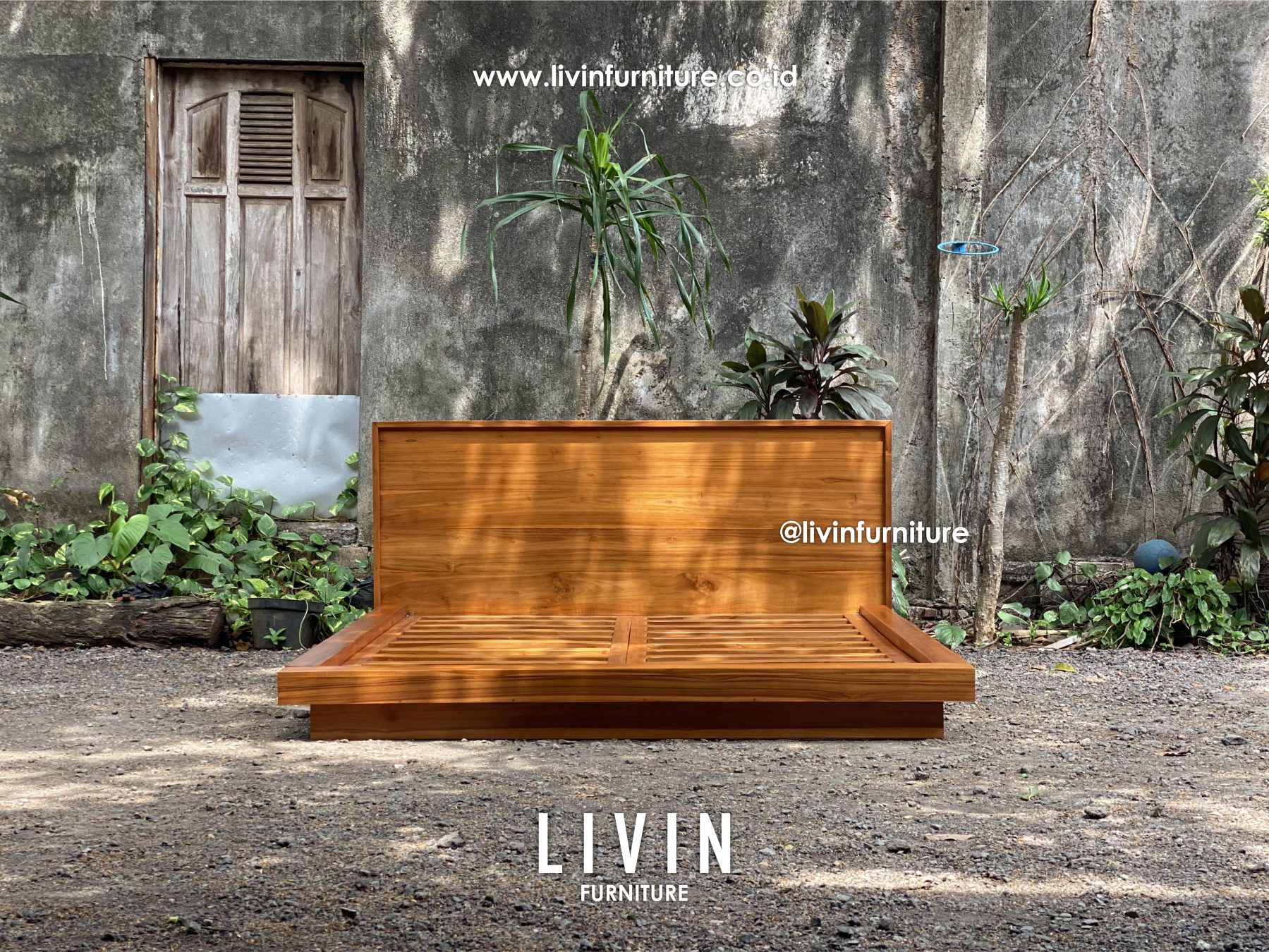 Tempat Tidur Jati Solid Natural Klasik Modern Minimalis